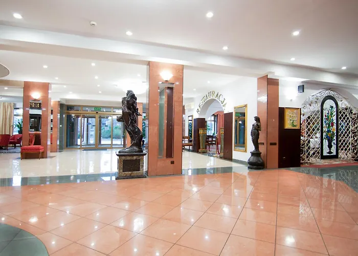 Bella Vista Hotel 3*