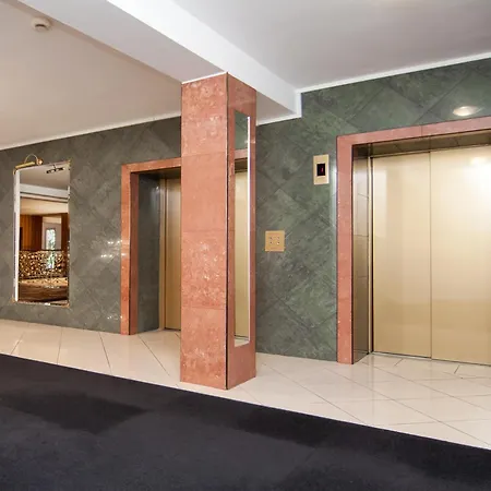 Bella Vista Hotel Warsaw