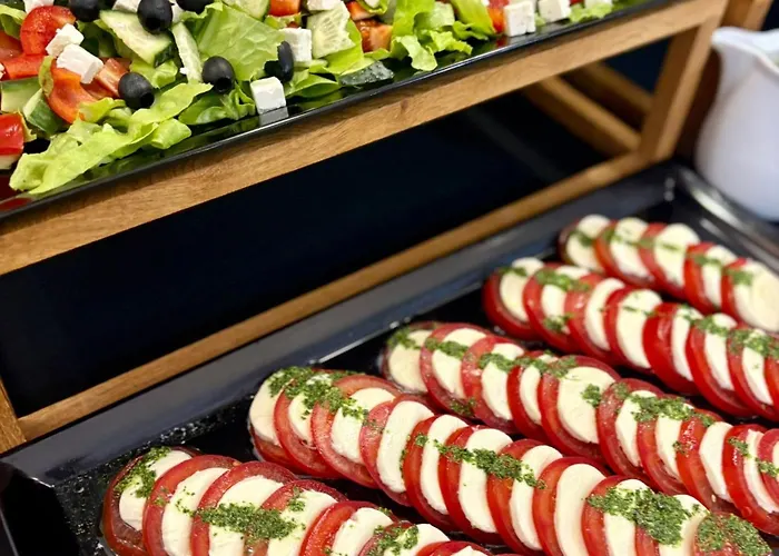 Bella Vista Hotel 3*